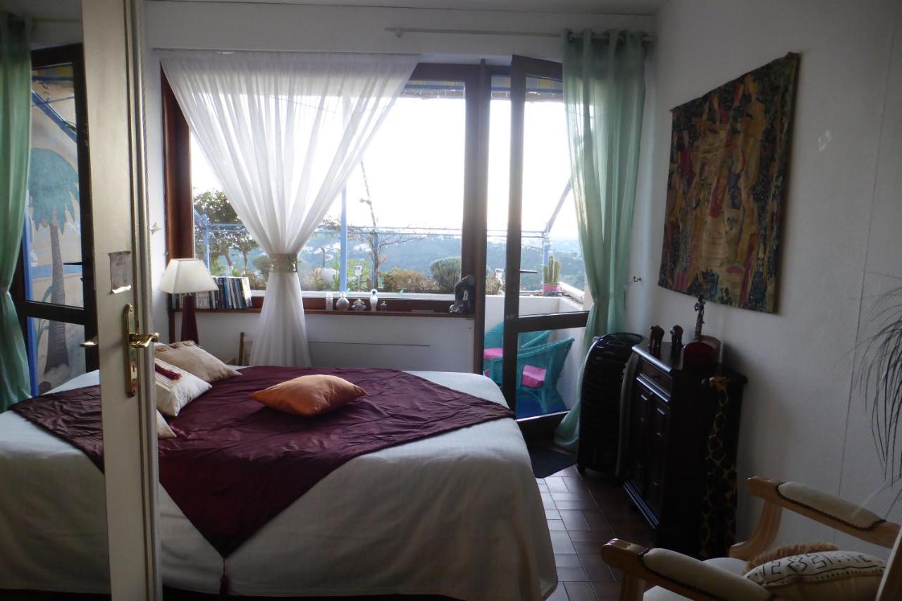 Nouveau ! Chambre D'Hote Insolite Privee " Coeurs De Pirates A Bali En Provence" Spa Sauna Massages Dans Cadre Exotique D'Amenagements Exterieurs D'Exception Ete Comme Hiver Bienvenue !!! Cavalaire-sur-Mer Exterior foto